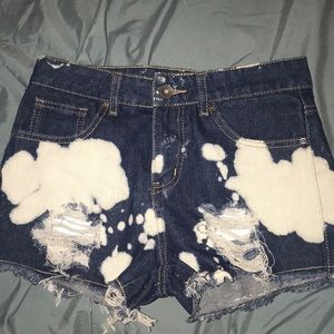 distressed jean shorts size 5